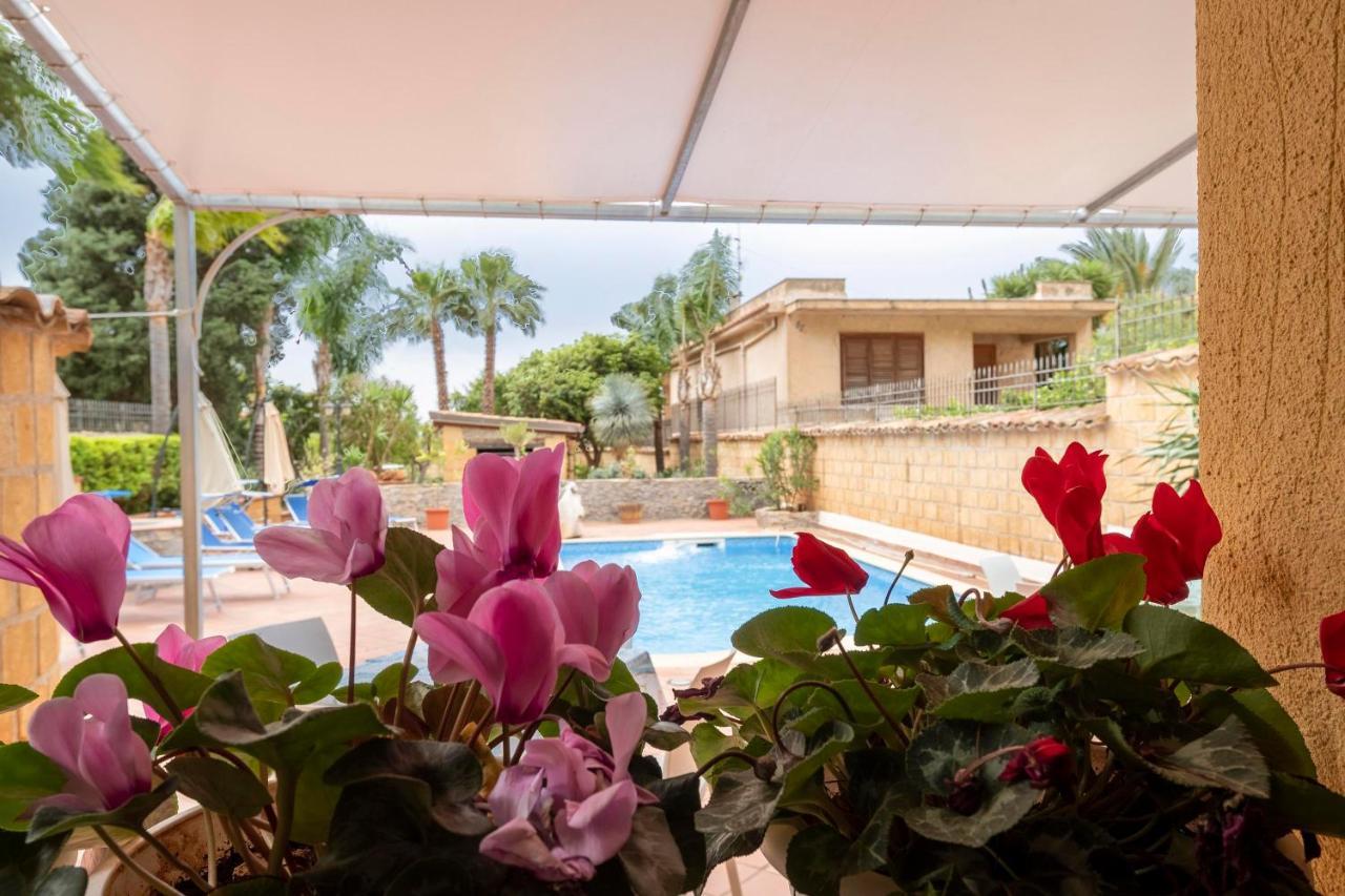 Alelida Villa Con Piscina Cinisi Exterior photo