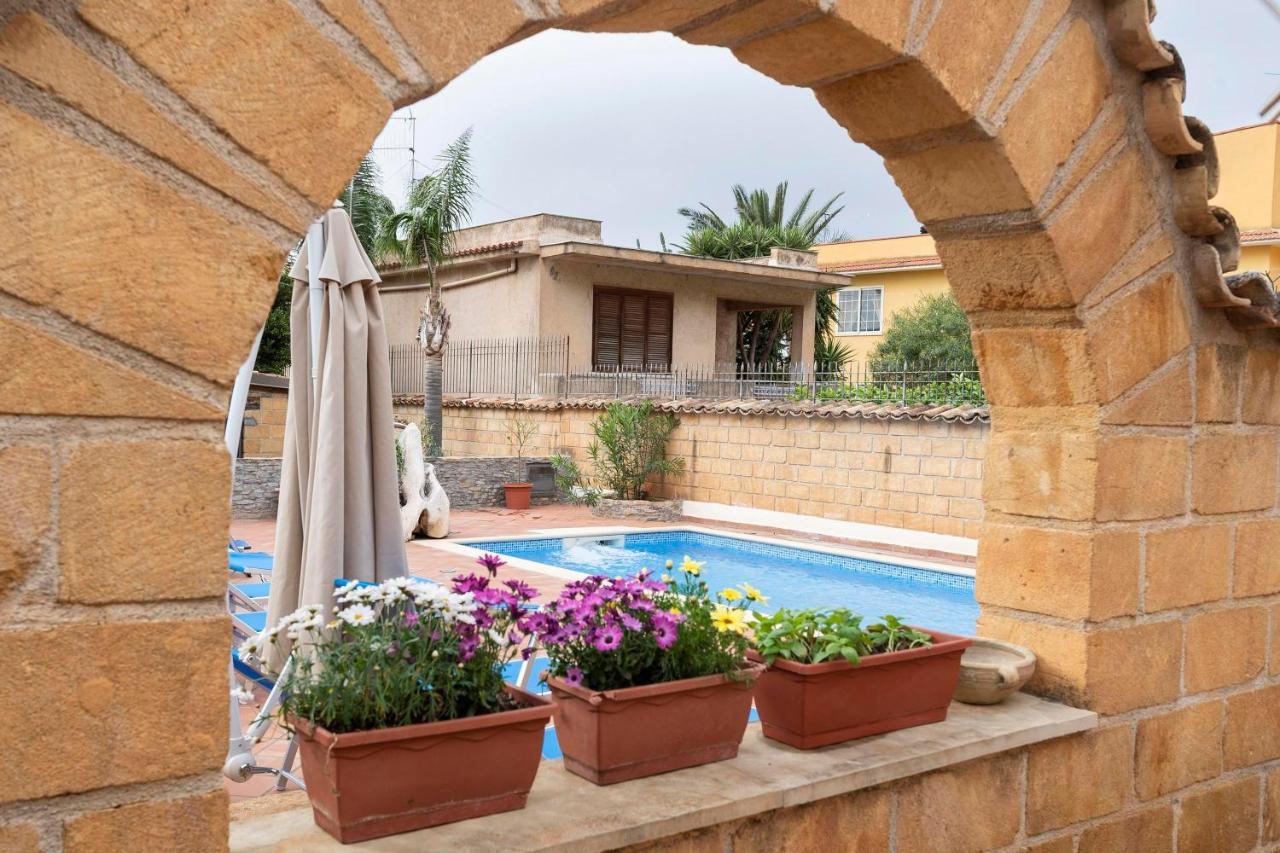 Alelida Villa Con Piscina Cinisi Exterior photo